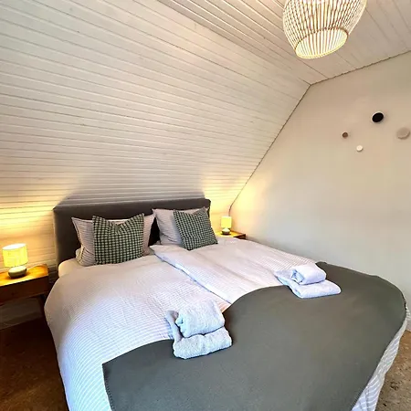 Sky & - Endless Sea I Hochwertige, Stilvolle Wohnungen, Strandnah, Boxspringbett, Mit Garten