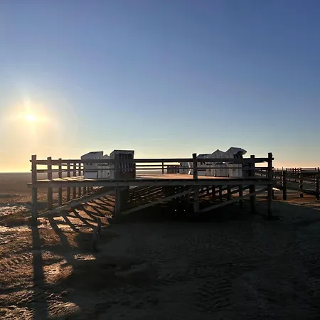 Sky & - Endless Sea I Hochwertige, Stilvolle Wohnungen, Strandnah, Boxspringbett, Mit Garten *