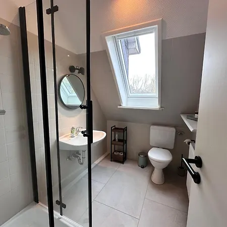 아파트 Sky & - Endless Sea I Hochwertige, Stilvolle Wohnungen, Strandnah, Boxspringbett, Mit Garten *