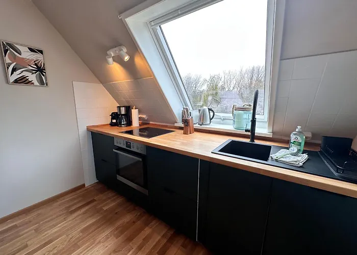 Sky & - Endless Sea I Hochwertige, Stilvolle Wohnungen, Strandnah, Boxspringbett, Mit Garten